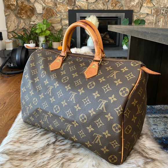 Authentic Louis Vuitton Speedy 35 Satchel Handbag - Picture 3 of 13